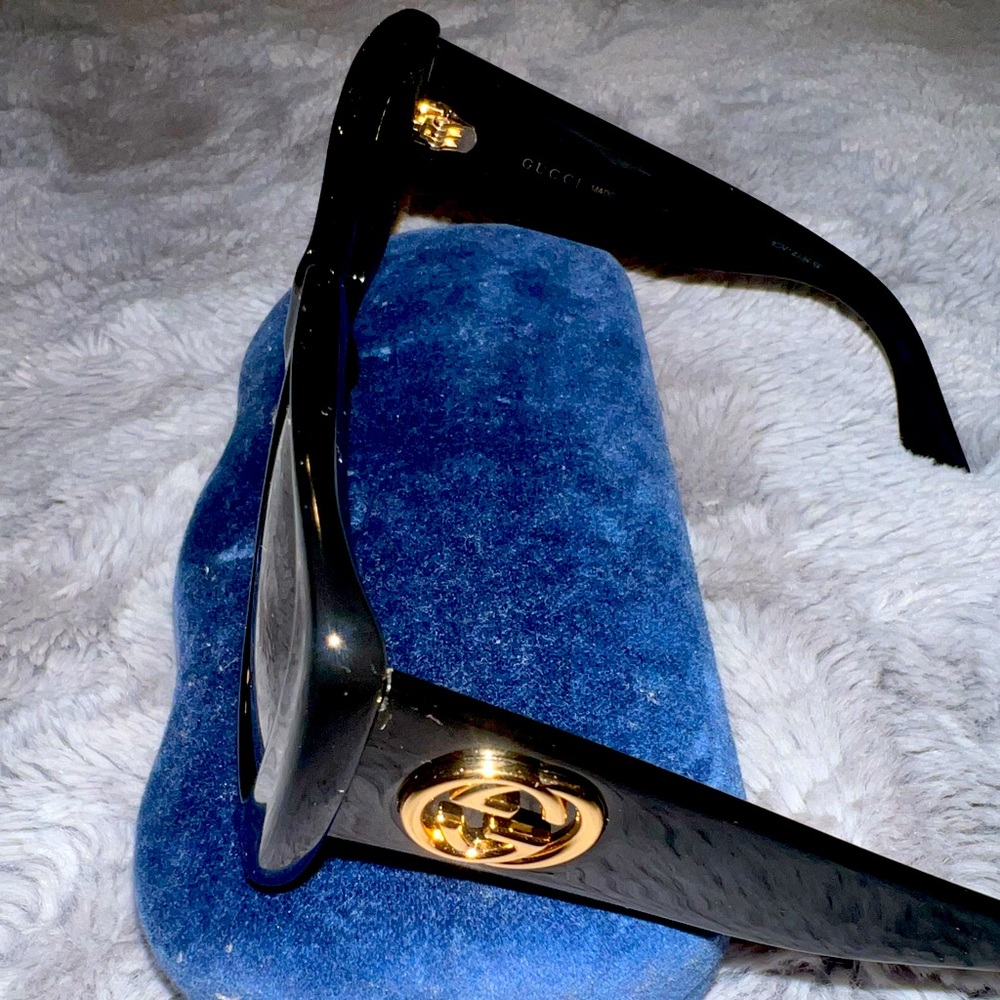 Oversized Gucci Sunglasses